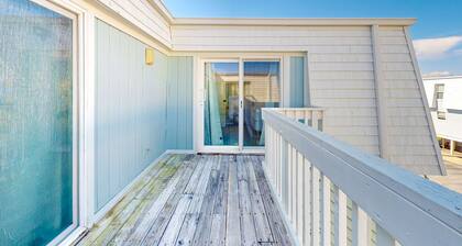 Sound-Side Condo with Grill, Deck, & W&D and Shared Pool