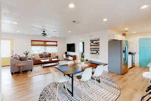 Interior - Welcoming stay near the beach with a large deck, washer/dryer, and central AC (Pensacola Beach)
