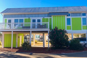 Exterior - Dog-Friendly Florida Beach House Steps from the Water in Carrabelle (Carrabelle)