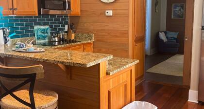 Dog-Friendly Florida Beach House Steps from the Water in Carrabelle