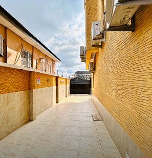 Nicht klassifiziertes Bild, 3 von 27, Schaltfläche