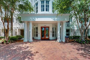 Exterior detail - Spacious condo with bay views, renovated pool, hot tub, & beach access (Miramar Beach)