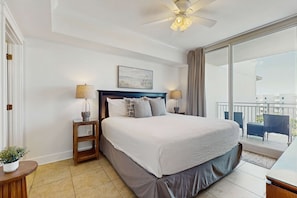 1 bedroom, iron/ironing board, Internet, bed sheets - Beachview Condo with full kitchen, shared pool and beach access (Fort Walton Beach)