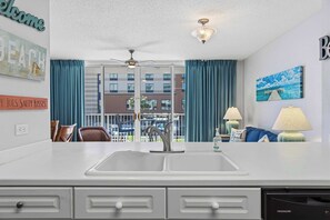 Interior - Second-floor, airy condo with great views - close to dining & shopping (Fort Walton Beach)