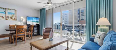 Televisión, reproductor de DVD, oficina