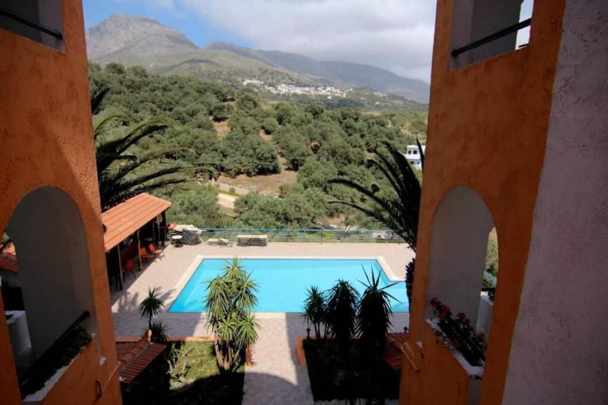 Appartement Familial, balcon, vue ville