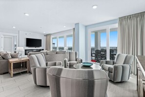 TV, fireplace, DVD player, offices - Blu 103 - Luxurious gulf-front condo with resort amenities - near entertainment (Fort Walton Beach)