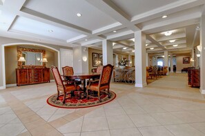 Dining - Charming Gulf front condo with courtyard, pool access, & full gulf view (Santa Rosa Beach)
