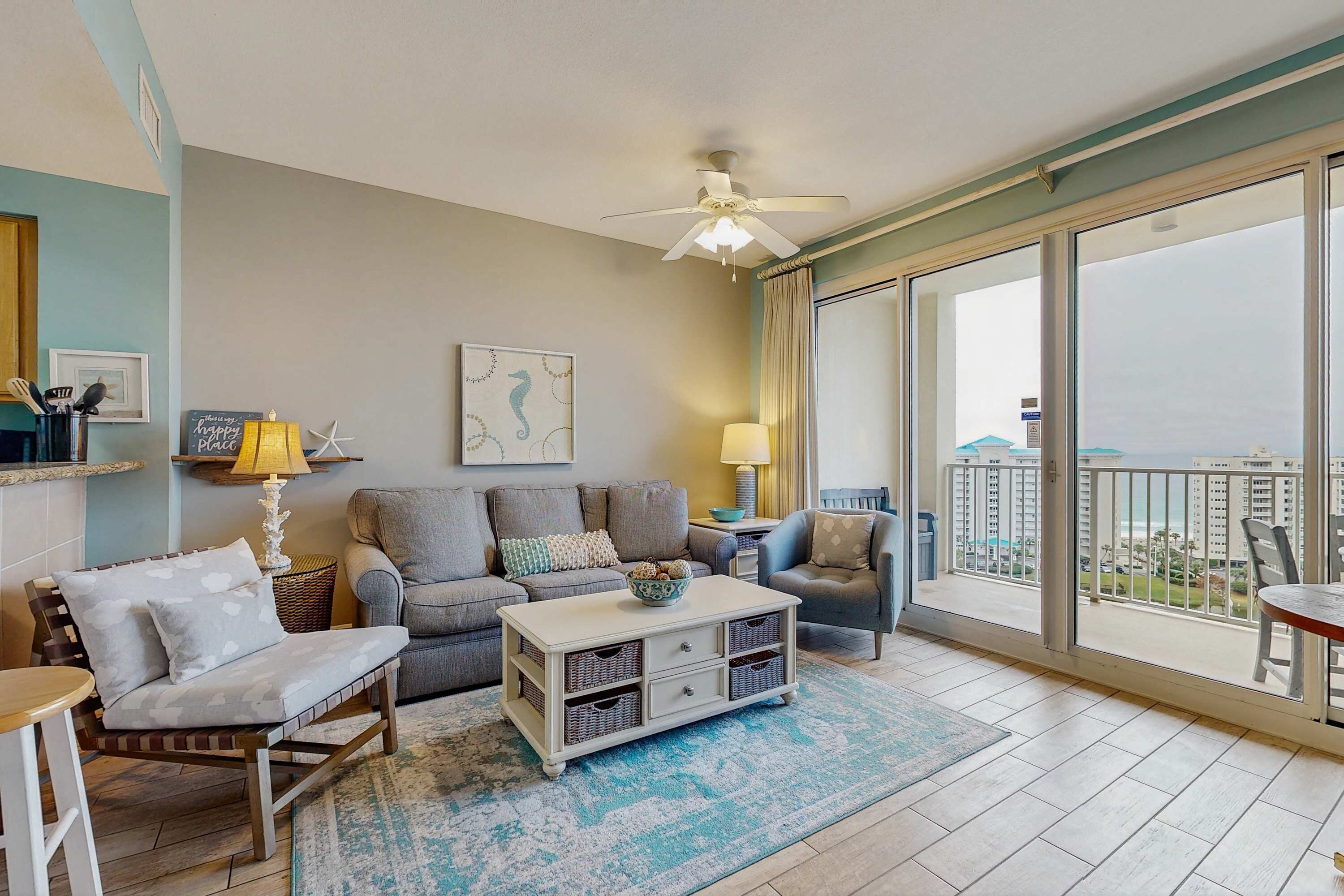 Télévision, lecteur de DVD, espaces bureaux