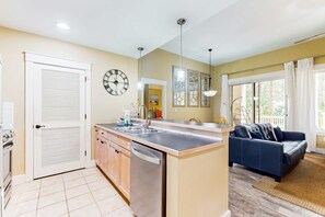 Interior - Ground-floor condo with patio, central AC, shared pool & tennis (Miramar Beach)