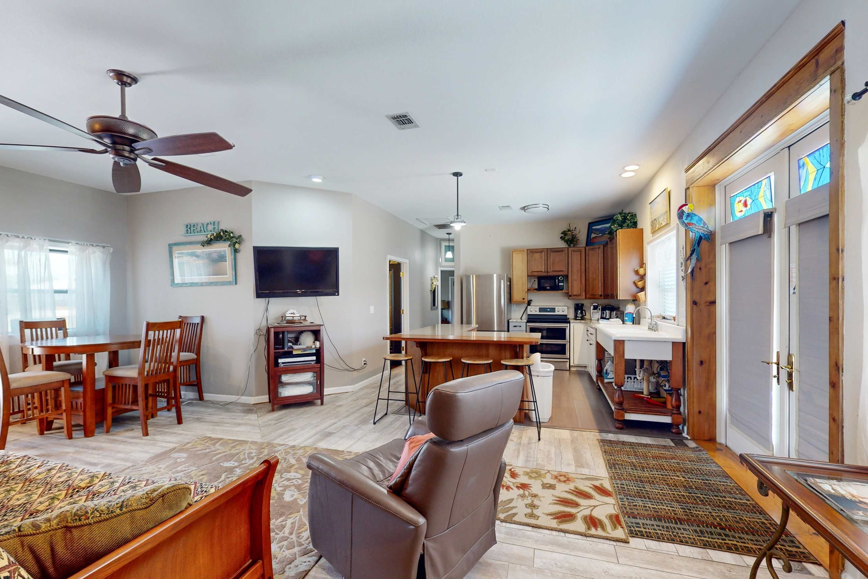 TV, DVD player, offices