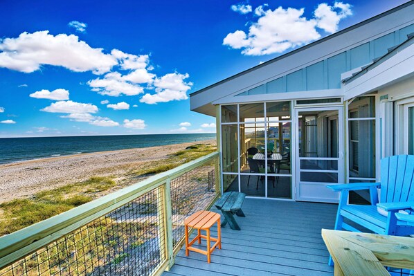 Terrace/patio - Dog-friendly with Gulf view, pool, balcony, deck, fireplace, central AC, & W&D (St. George Island)