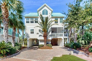 Exterior - Newly renovated home with tennis, private pool, deck, & fireplace - dog-friendly (St. George Island)