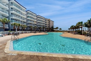 Pool - Destin West Gulfside 216 - Lovely waterfront condo with pool, hot tub, fitness area, & washer&dryer (Fort Walton Beach)