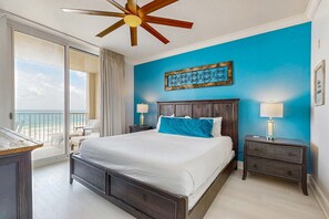 4 bedrooms, iron/ironing board, WiFi, bed sheets - Gulf Front Condo, Beach Service Included, Walk To Dining & Entertainment (Fort Walton Beach)