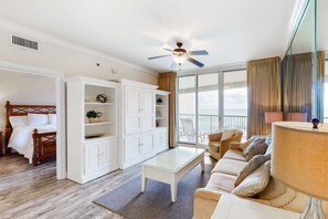 TV, DVD player, offices - Floor Gulf Front Condo Fun Amenities, Nearby Shopping & Dining (Fort Walton Beach)