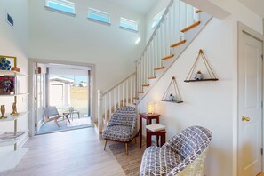 Interior - Remodeled home w/ firepit, kayak, SUPs & enclosed yard-1/2 block to beach (Mexico Beach)