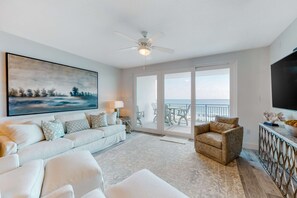 TV, DVD player, offices - Blu 405 - Fourth floor oceanfront condo with ocean views, private W&D, and central AC (Fort Walton Beach)