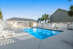 Pool - Family-Friendly Home w/ Shared Pool, High-Speed WiFi, Washer/Dryer, & Central AC (Mexico Beach)