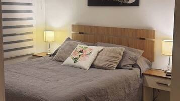 2 bedrooms, iron/ironing board, WiFi, bed sheets