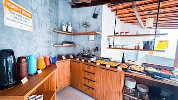 Tägliches inbegriffenes Frühstücksbuffet