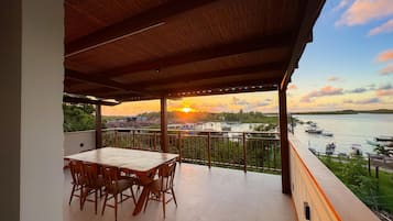Deluxe-Villa, Meerblick | Speisen im Freien