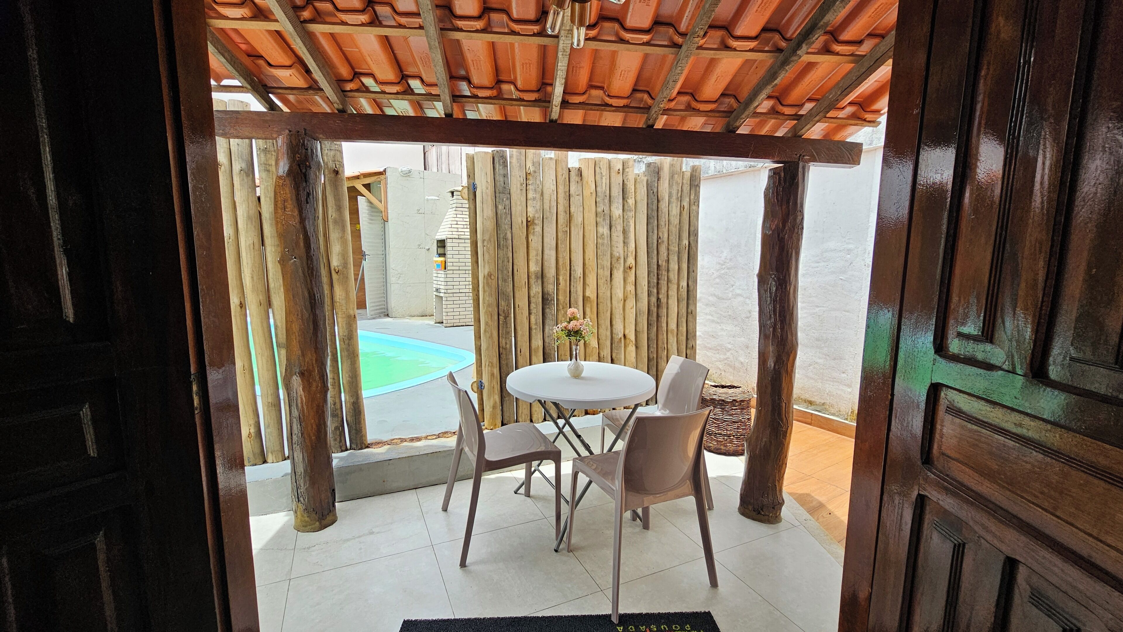 تناول الطع ام بالخارج