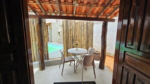 ชาเลท์ | รับประทานอาหารกลางแจ้ง