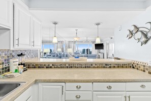Fridge, microwave, oven, stovetop - Snowbird-friendly Gulf-front condo with outdoor pool & gym (Miramar Beach)