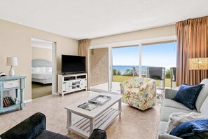 TV, DVD player, offices - Ground floor oceanfront beachy condo with furnished patio, outdoor pool, gym (Miramar Beach)