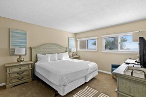 2 bedrooms, iron/ironing board, Internet, bed sheets - Ground floor oceanfront beachy condo with furnished patio, outdoor pool, gym (Miramar Beach)