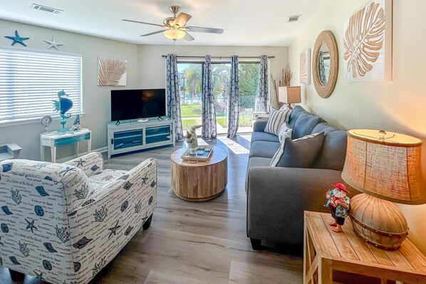 TV - Ground Floor Condo with Onsite Pool View & Access, Patio, Central AC, & WiFi (Miramar Beach)