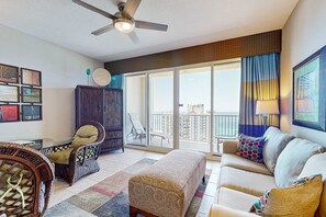 TV, DVD player, offices - Convenient, family-friendly condo w/Gulf views, shared pool, tennis, gym (Miramar Beach)