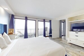 3 bedrooms, iron/ironing board, WiFi, bed sheets - Open & bright oceanfront condo with on-site pool, tennis (Fort Walton Beach)