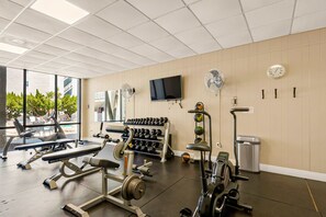 Fitness facility - Cozy coastal escape condo with shared pool, Beach access, Gym and Sauna (Fort Walton Beach)