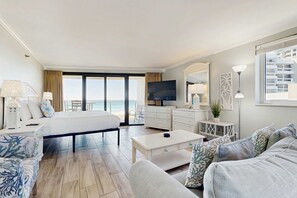 Silitysrauta/-lauta, Wi-Fi, vuodevaatteet