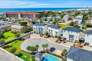 Exterior - Luxe dog-friendly home - pool access & 5-minute walk to beach (Miramar Beach)