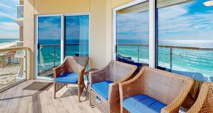 11th floor oceanfront condo with pool, hot tub, ocean view, W/D, and central AC