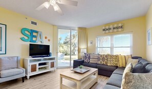 TV, DVD player, offices - Spacious Ground Floor Condo Steps To Beach, Seasonal Beach Chairs & Umbrella (Fort Walton Beach)