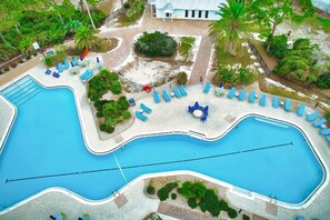 Pool - Charming cottage, walk to Gulf with shared pools, hot tub, & central AC (St. George Island)