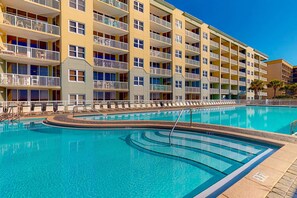 Pool - Gulf front condo with beach access, two pools, tennis, gym, & balcony (Fort Walton Beach)