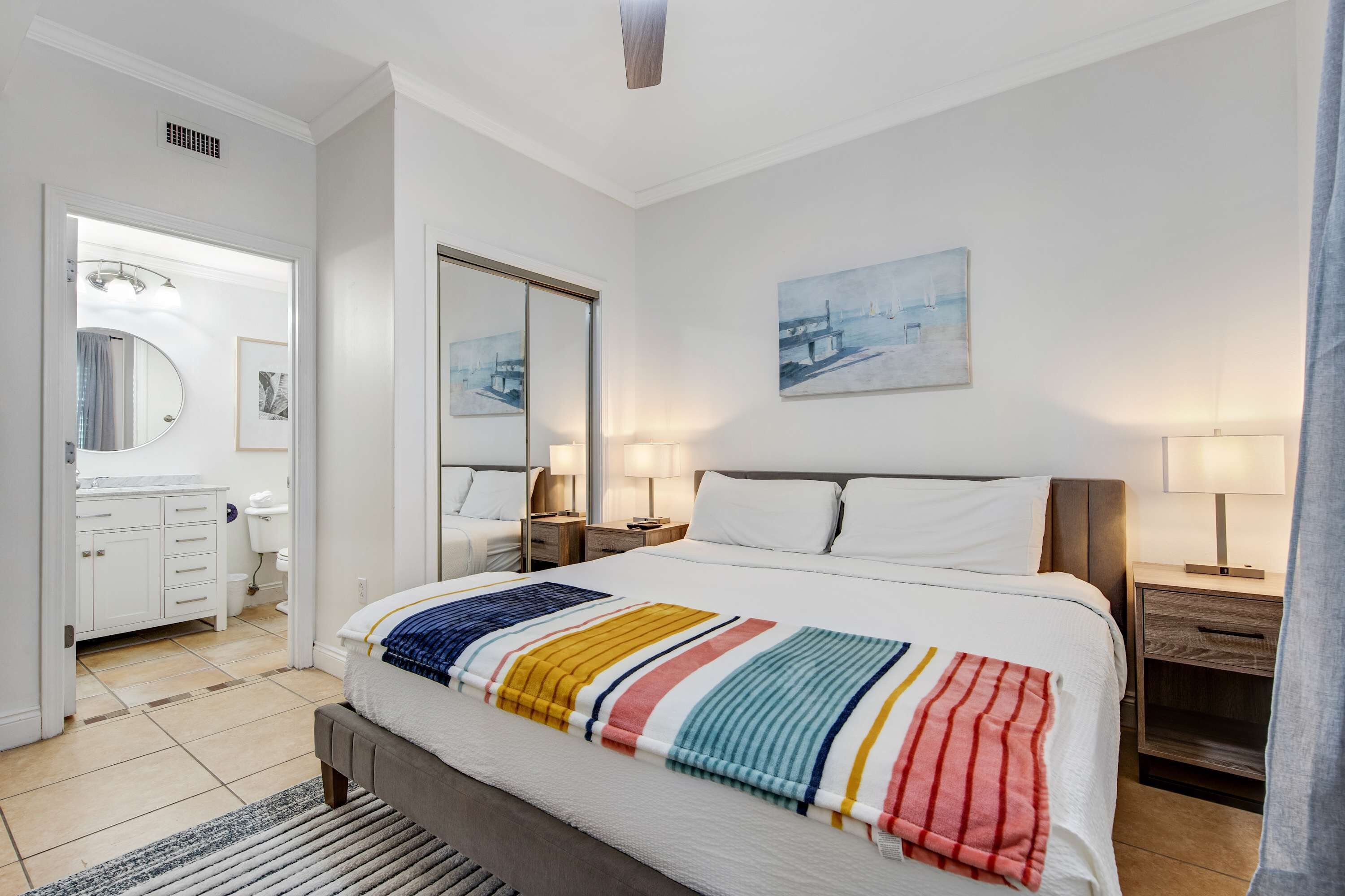 2 bedrooms, iron/ironing board, WiFi