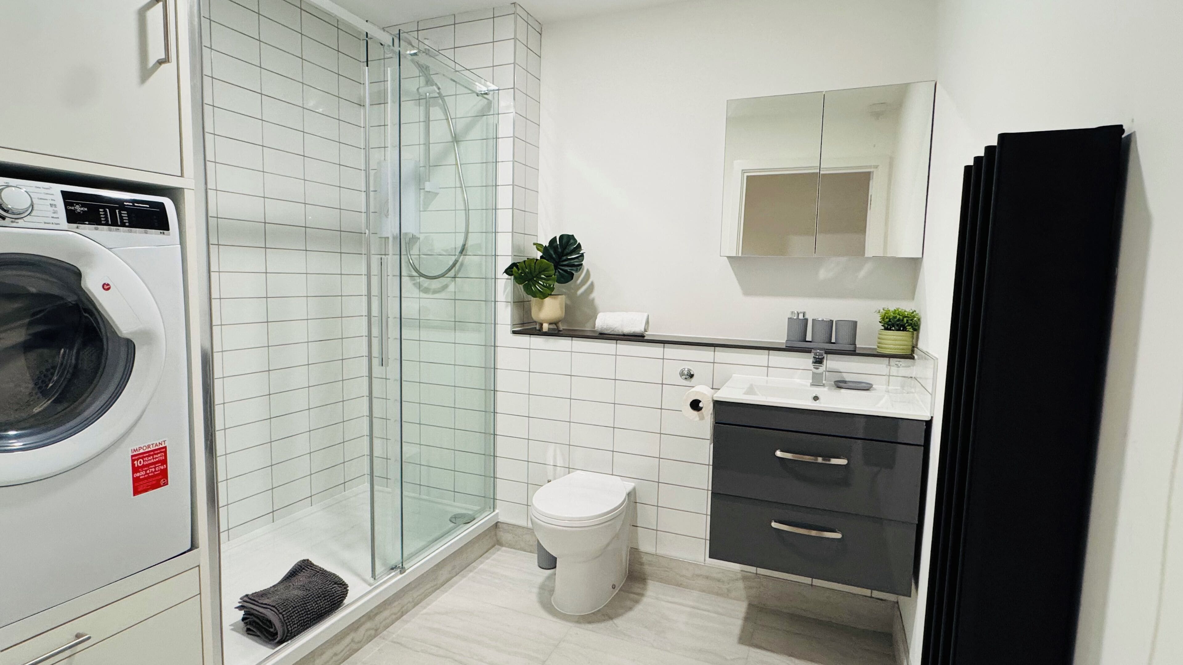 Apartment, 2 Bedrooms, Non Smoking | Bathroom