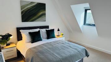 Apartment, 2 Bedrooms, Non Smoking | Iron/ironing board, free WiFi, bed sheets