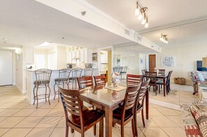 Dining - Gulf-View Corner Condo at Mainsail Resort | Pools, Sauna, Hot Tub & Tennis (Miramar Beach)