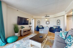 TV, offices - Gulf-front retreat with balcony view, pool, hot tub, easy beach access & service (Miramar Beach)
