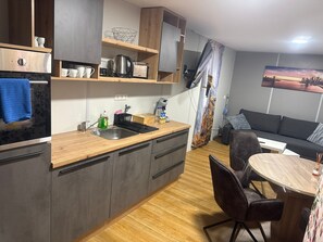 Unclassified image, 4 of 11, button - Apartment “Vierjahreszeiten Winter” with Wi-Fi (Bad Langensalza)