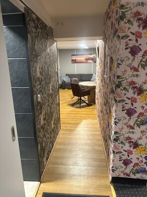 Unclassified image, 2 of 11, button - Apartment “Vierjahreszeiten Winter” with Wi-Fi (Bad Langensalza)