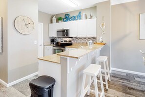 Fridge, microwave, oven, stovetop - Updated ground floor beachside condo with private beach access & patio (Miramar Beach)