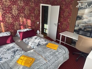 Unclassified image, 2 of 16, button - Apartment "Vierjahreszeiten Sommer" with Wi-Fi (Bad Langensalza)